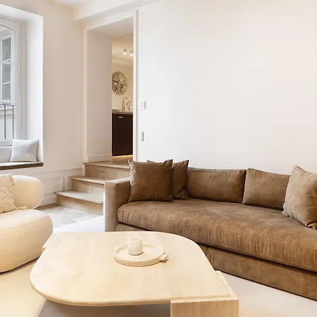 Pick A Flat's Apartements With Services In Louvre - Rue Des Halles Paris